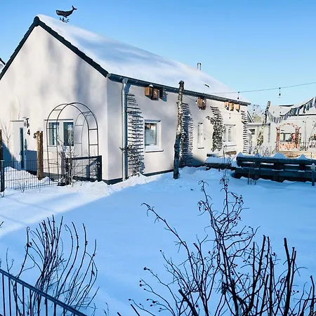 Gemuetliches Eifeler Gaestehaeuschen Apartment